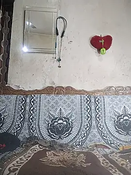 BadBoySmoker7070 online show from March 18, 2:47 am