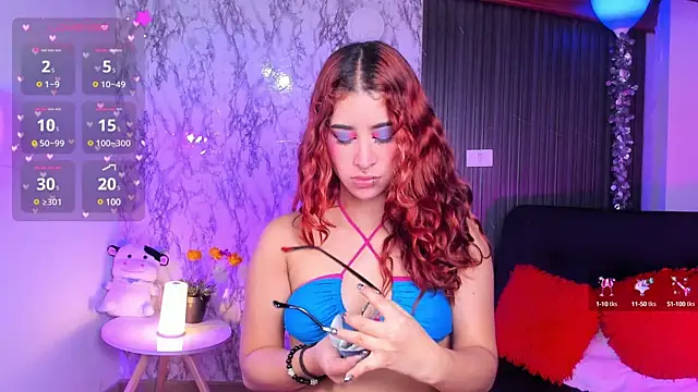 Snapshot of chloe_blue chatting on January 27, 11:54 am chloe blue online show from January 27, 11:54 am