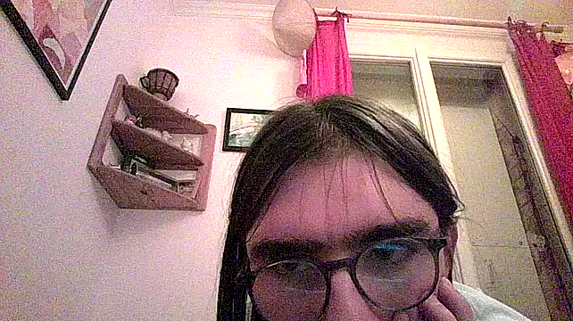 lolodu92laou online show from January 5, 10:57 pm