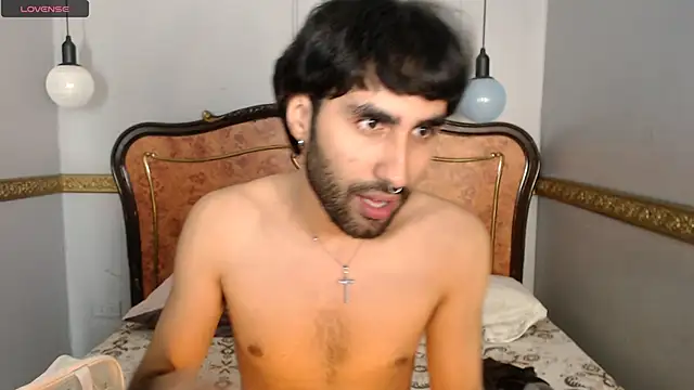 MilanZaire online show from February 2, 10:28 pm