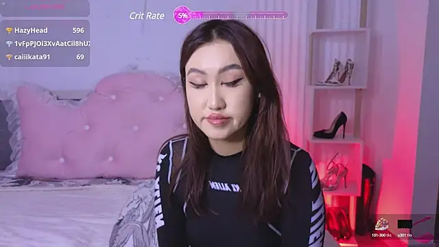 Diana Moon  online show from January 27, 11:43 pm