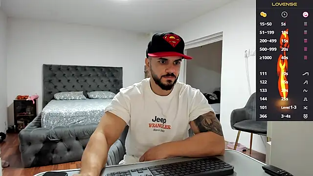 supermanboy94 online show from November 26, 6:47 am