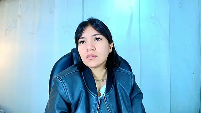 lina bedoya  online show from November 27, 11:34 am