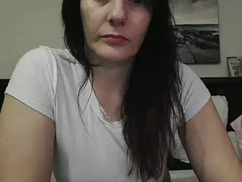 Snapshot of CrystalLakeXO chatting on January 25, 10:08 am CrystalLakeXO online show from January 25, 10:08 am