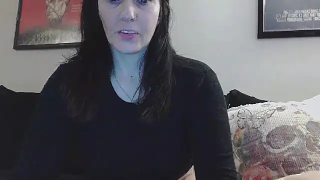 Snapshot of CrystalLakeXO chatting on September 14, 11:15 pm CrystalLakeXO online show from September 14, 11:15 pm