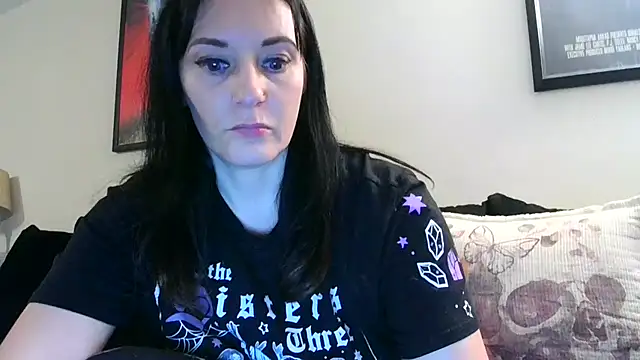 Snapshot of CrystalLakeXO chatting on September 16, 3:40 am CrystalLakeXO online show from September 16, 3:40 am