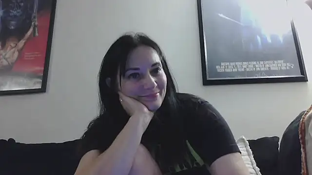 Snapshot of CrystalLakeXO chatting on September 17, 3:41 am CrystalLakeXO online show from September 17, 3:41 am