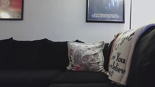 Snapshot of CrystalLakeXO chatting on September 21, 10:22 pm CrystalLakeXO online show from September 21, 10:22 pm