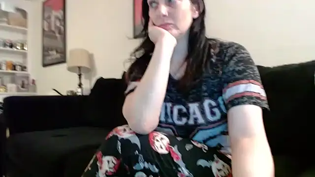 Snapshot of CrystalLakeXO chatting on October 5, 4:44 am CrystalLakeXO online show from October 5, 4:44 am