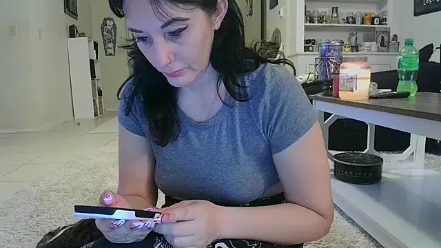 Snapshot of CrystalLakeXO chatting on October 29, 6:26 am CrystalLakeXO online show from October 29, 6:26 am