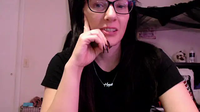 CrystalLakeXO online show from June 14, 8:27 am