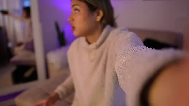 SaraParisi online show from February 13, 11:04 pm