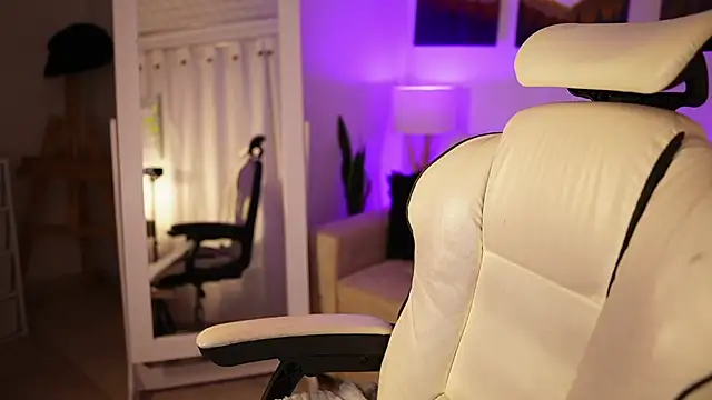 SaraParisi online show from February 14, 2:07 am