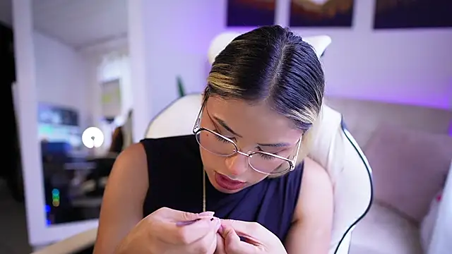 SaraParisi online show from February 17, 9:41 pm