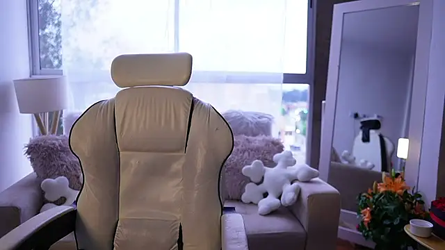 SaraParisi online show from March 13, 10:32 pm