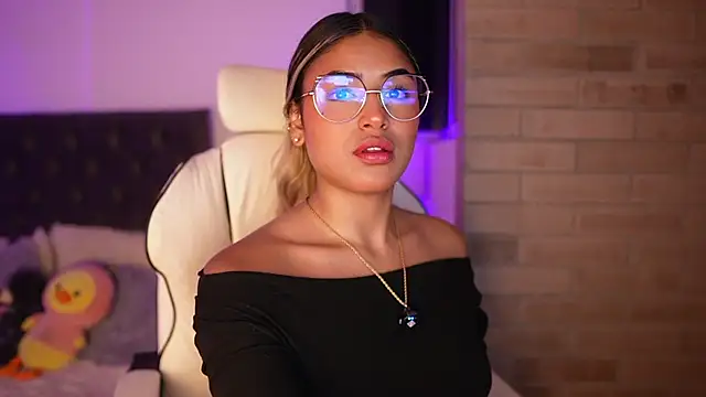 SaraParisi online show from March 20, 3:02 am