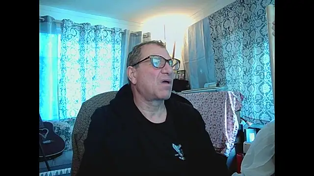 coryassman online show from December 7, 8:38 pm