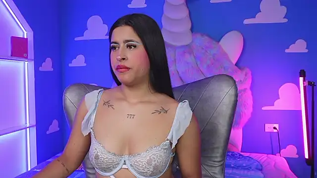 miss romyna online show from March 4, 11:16 am