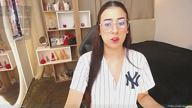 Imkitty-Horny online show from February 3, 5:35 pm