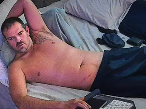 badboybrad11 online show from February 23, 5:18 pm