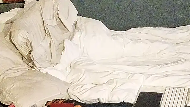 badboybrad11 online show from March 26, 2:17 am