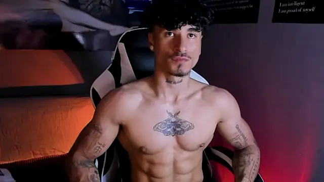 Thomas Fit1 online show from April 7, 11:59 pm