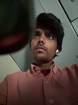 Snapshot of Telugukannadaboy69 chatting on August 6, 4:14 am Telugukannadaboy69 online show from August 6, 4:14 am
