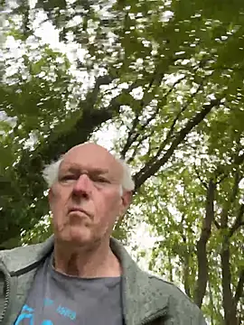 Snapshot of martxxxxx chatting on June 16, 6:49 am martxxxxx online show from June 16, 6:49 am