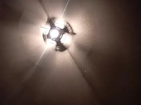 Snapshot of Xoc8_ chatting on January 7, 11:24 pm Xoc8 online show from January 7, 11:24 pm