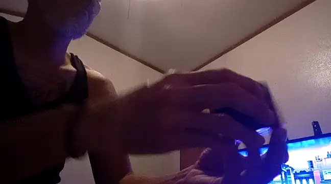 Snapshot of Xoc8_ chatting on February 10, 2:16 pm Xoc8 online show from February 10, 2:16 pm