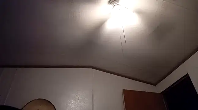 Snapshot of Xoc8_ chatting on February 25, 1:41 am Xoc8 online show from February 25, 1:41 am