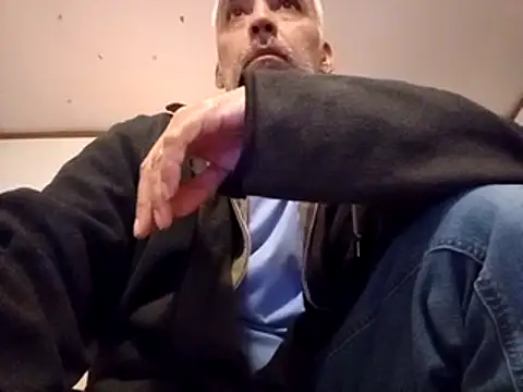 Snapshot of Xoc8_ chatting on March 20, 9:13 pm Xoc8 online show from March 20, 9:13 pm