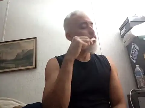 Snapshot of Xoc8_ chatting on October 6, 4:32 am Xoc8 online show from October 6, 4:32 am