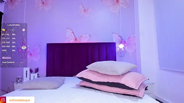 AnthonelaDuque online show from March 10, 2:59 pm