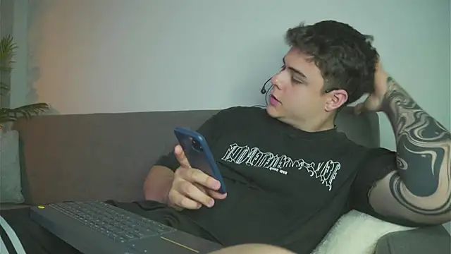 odin blake online show from December 29, 1:56 am