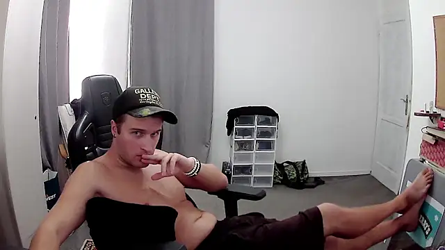 PKrisztian online show from September 29, 6:46 pm