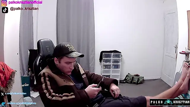 Snapshot of PKrisztian chatting on January 18, 8:12 pm PKrisztian online show from January 18, 8:12 pm