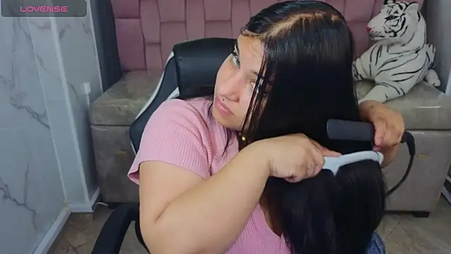 skeler lovd b  online show from December 16, 12:54 pm