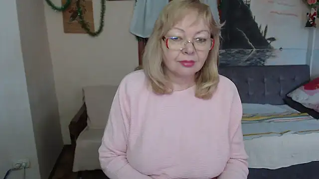 EvelynLoveShy online show from January 12, 10:53 am