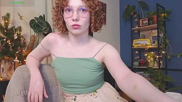 Snapshot of _lightmyfire chatting on December 23, 8:44 am  lightmyfire online show from December 23, 8:44 am