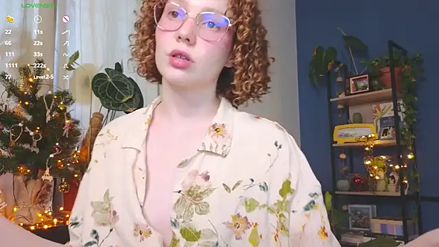 Snapshot of _lightmyfire chatting on December 28, 12:24 pm  lightmyfire online show from December 28, 12:24 pm