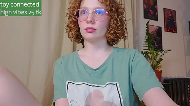 Snapshot of _lightmyfire chatting on March 17, 8:19 pm  lightmyfire online show from March 17, 8:19 pm