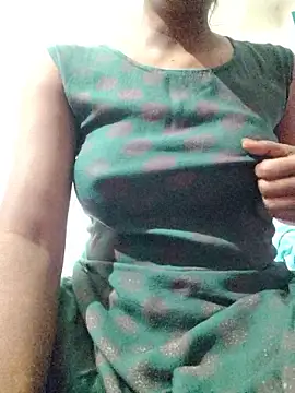 rituporna2004 online show from January 17, 3:00 am