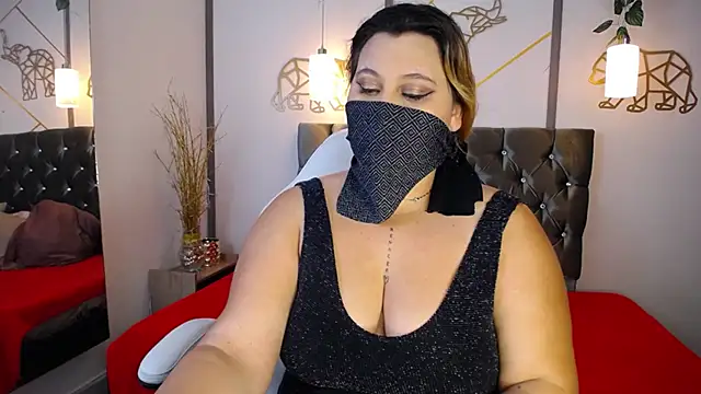 Snapshot of SalmaZaman chatting on January 25, 5:40 pm SalmaZaman online show from January 25, 5:40 pm