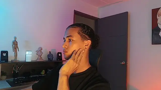 alejo x3 online show from September 26, 10:25 pm