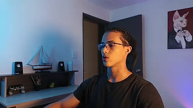 alejo x3 online show from November 28, 12:35 am