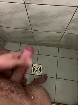 Snapshot of jhnn_ chatting on September 11, 2:44 am jhnn  online show from September 11, 2:44 am