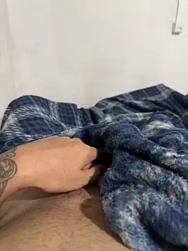 jhnn  online show from April 21, 4:08 am