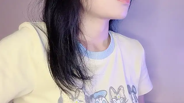 Snapshot of Baenee chatting on July 9, 6:12 pm Baenee online show from July 9, 6:12 pm