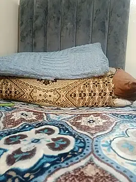 Noraa5 online show from March 3, 9:59 pm